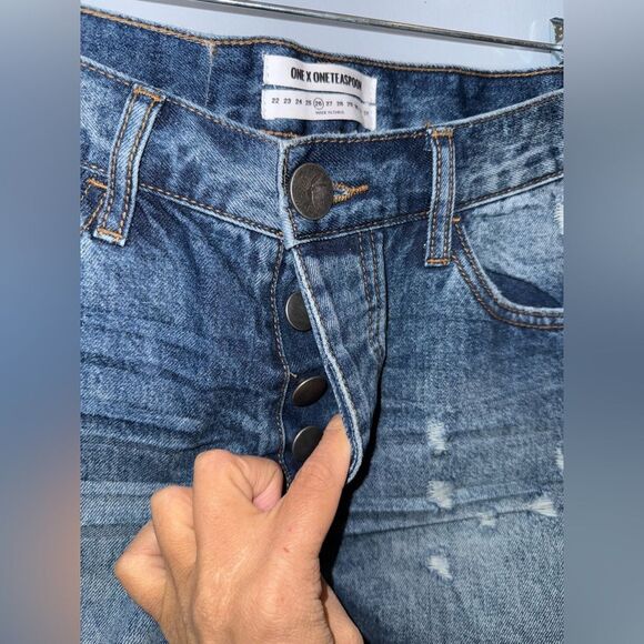 One x Teaspoon Lucky Blue Bonita High Waist Distressed Denim Shorts Size 26 NWT - Picture 5 of 10